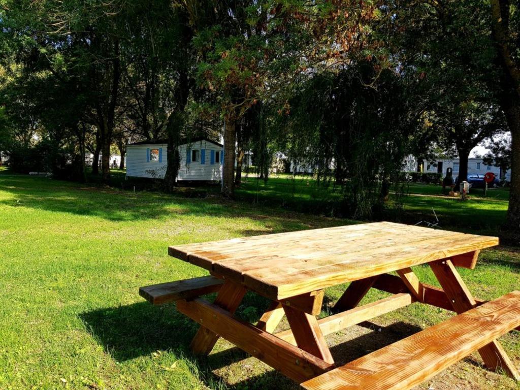 Camping Les 2 Salamandres Arces-sur-Gironde Buitenkant foto
